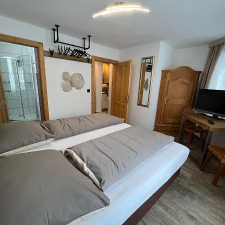 Bed & Breakfast Haus Eder Steiner Saalbach-Hinterglemm