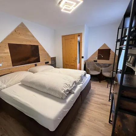 Haus Eder Steiner * Saalbach-Hinterglemm