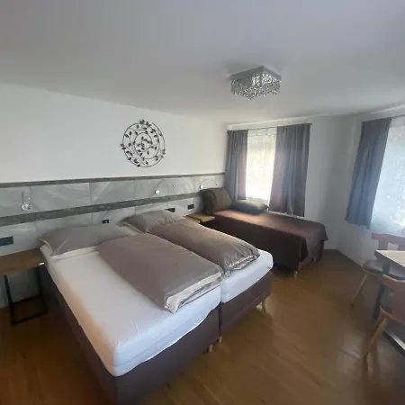 Haus Eder Steiner Bed & Breakfast *