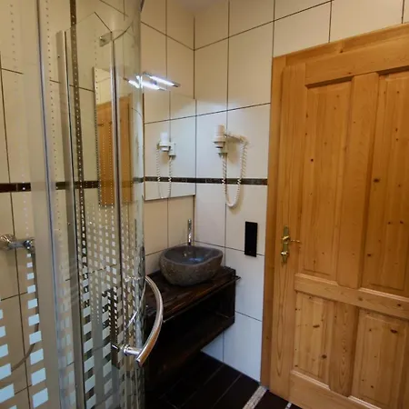 לינה וארוחת בוקר Haus Eder Steiner