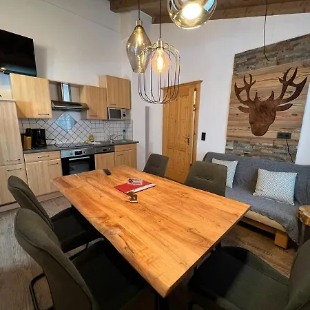 Haus Eder Steiner Couette-café 4*