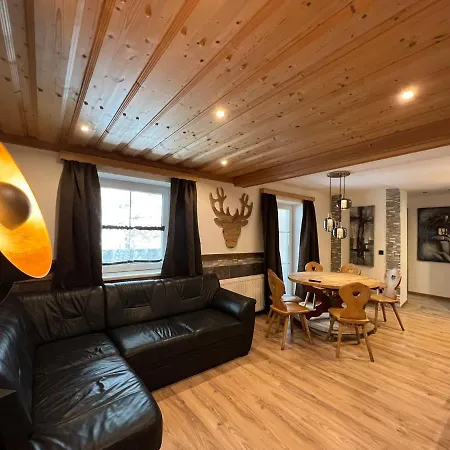 לינה וארוחת בוקר Haus Eder Steiner